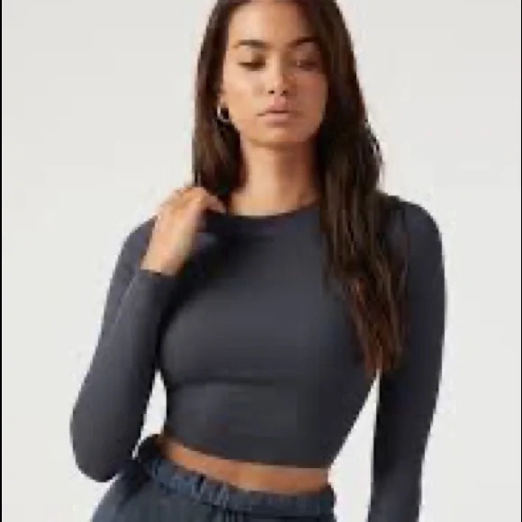 COPY - Joah Brown Fitted Cropped Long Sleeve Ribbed Top white S/M - Picture 7 of 8